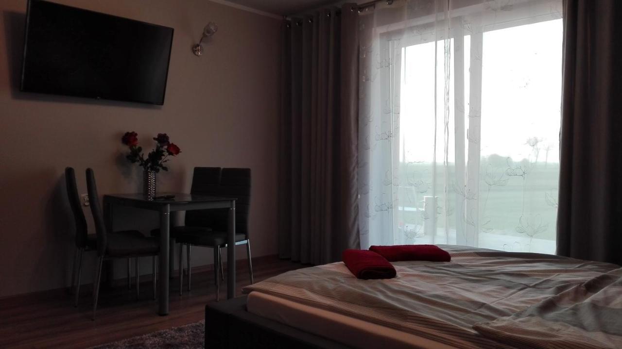 Bed and Breakfast Tropikalna Odnowa Falkowo Exterior foto